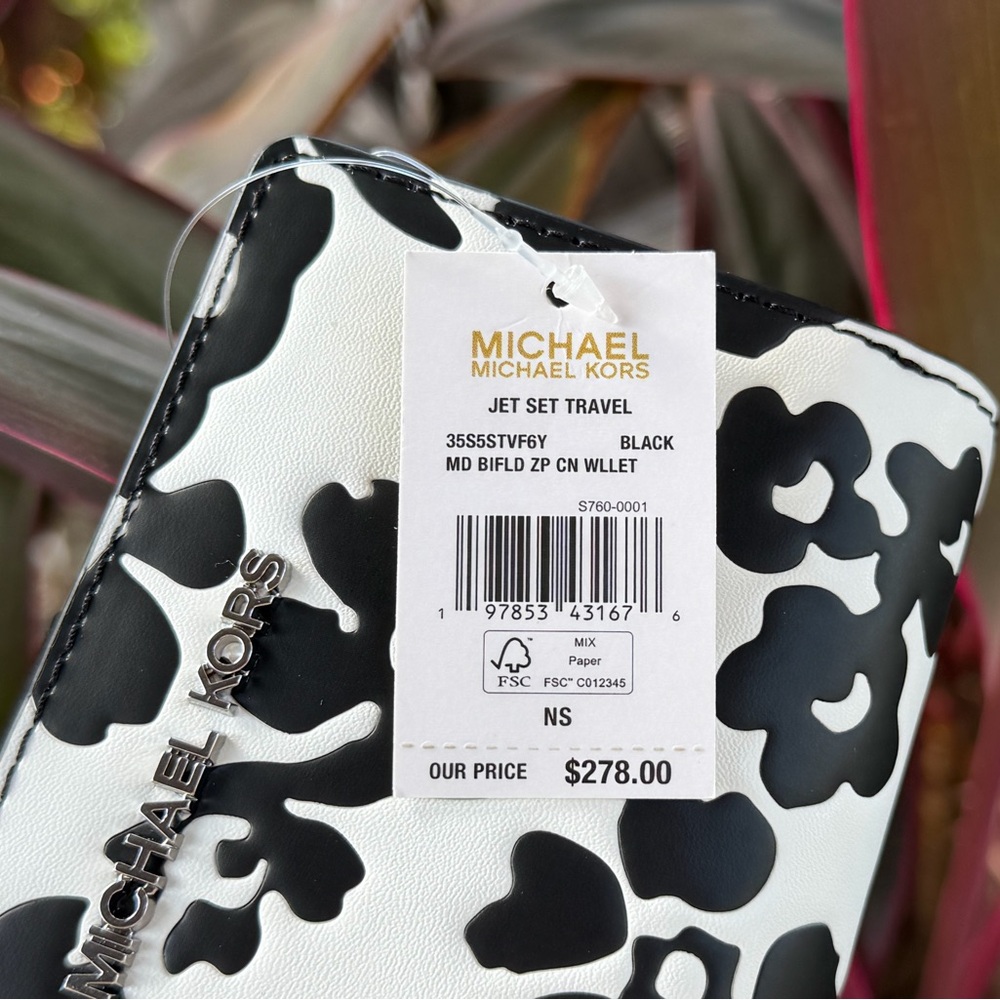 Michael Kors Jet Set Travel Bifold Black White Floral Wallet - Picture 6 of 12